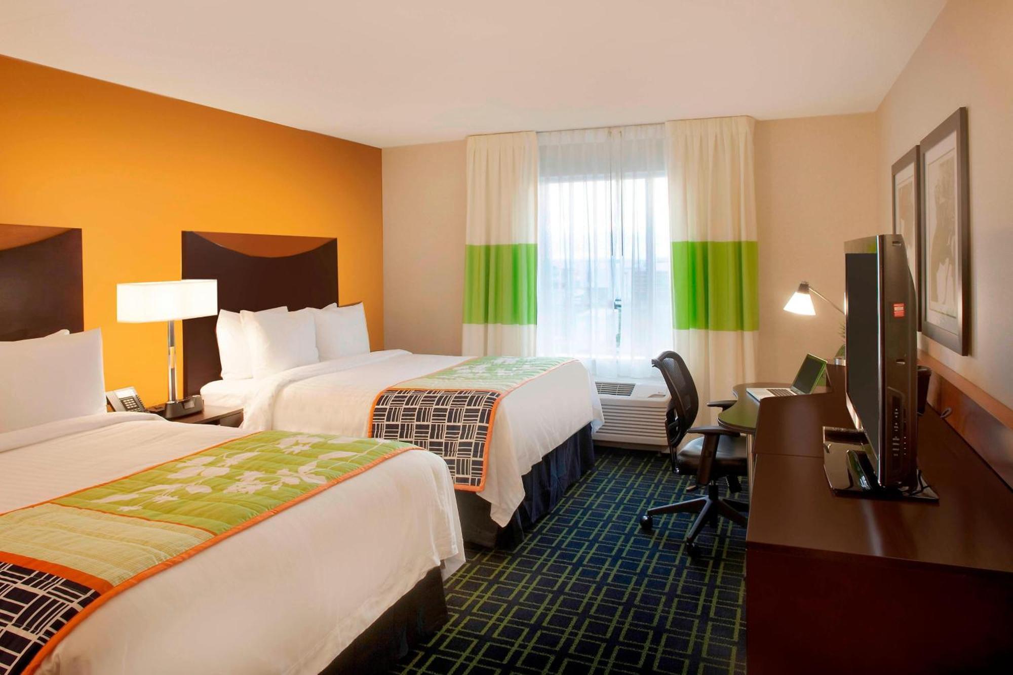 Fairfield Inn & Suites By Marriott Toronto Mississauga Extérieur photo