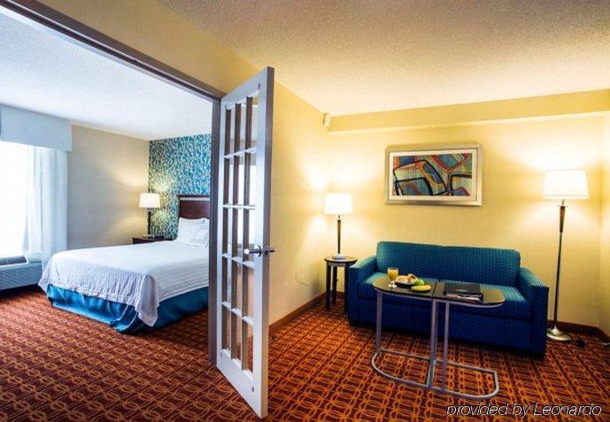 Fairfield Inn & Suites By Marriott Toronto Mississauga Extérieur photo
